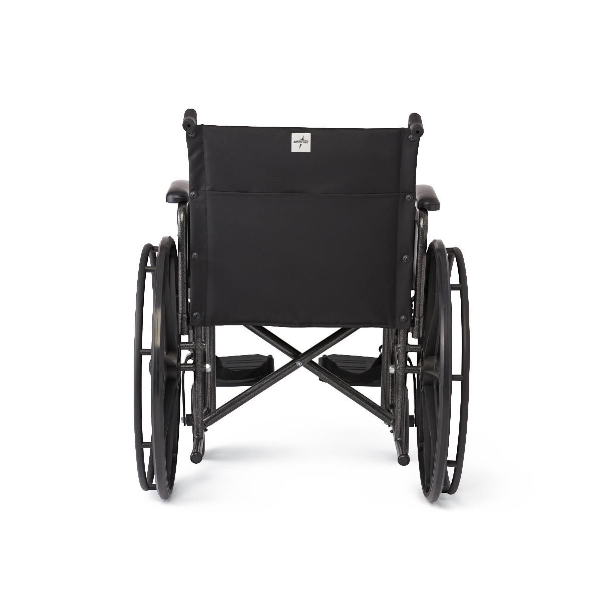 Silla de ruedas Medline de 18" con reposapiés