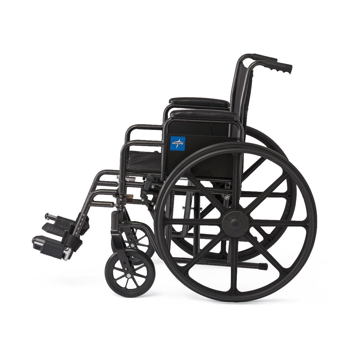 Silla de ruedas Medline de 18" con reposapiés